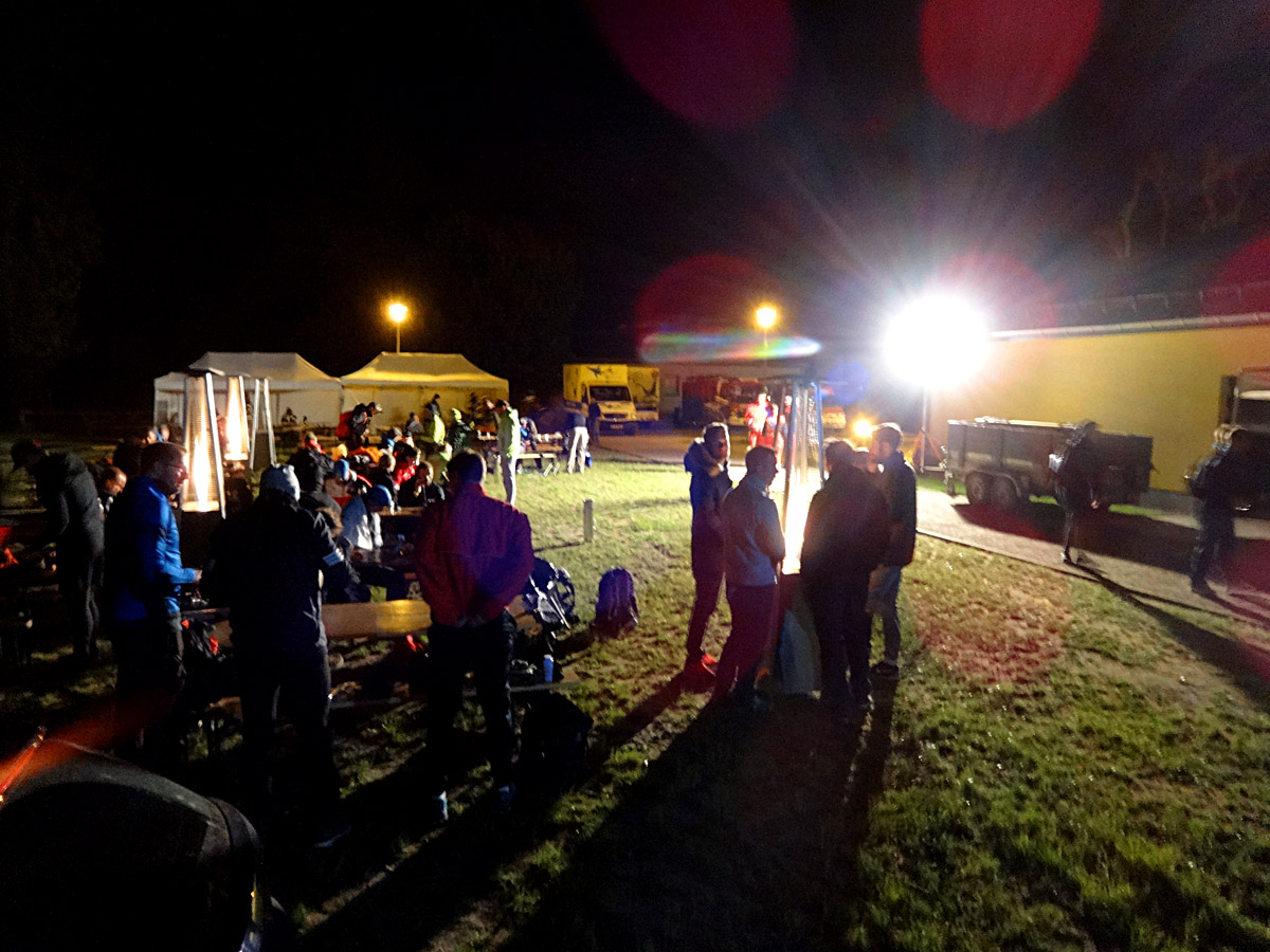 Checkpoint at 44 km.